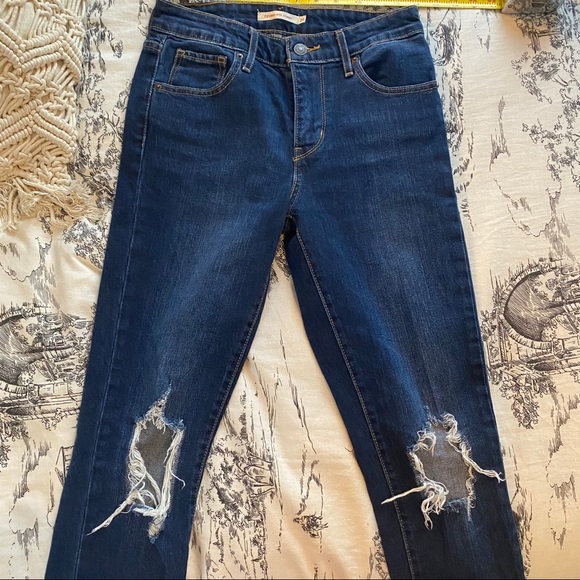 Levi’s Ripped Skinny Jeans - Picture 3 of 4